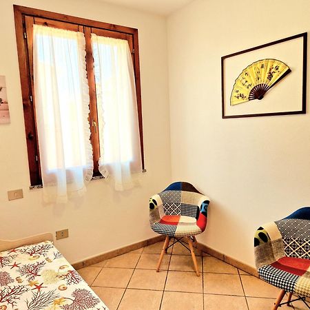 Dimora Rena Dorada - Apartment In Pula, Sardinia, Italy Extérieur photo