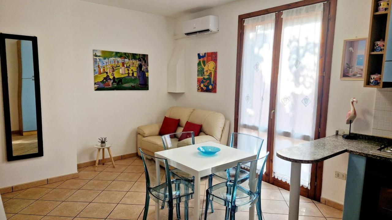 Dimora Rena Dorada - Apartment In Pula, Sardinia, Italy Extérieur photo